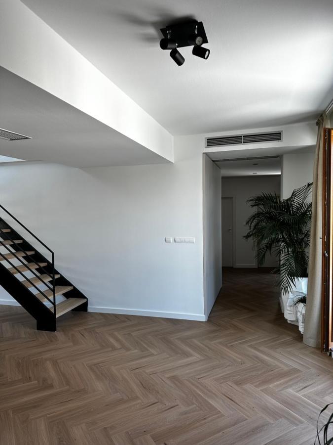 브라티슬라바 Luxury Penthouse At The Historical Centre With Free Parking 아파트 외부 사진