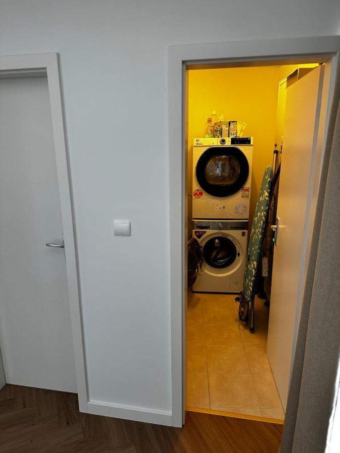 브라티슬라바 Luxury Penthouse At The Historical Centre With Free Parking 아파트 외부 사진