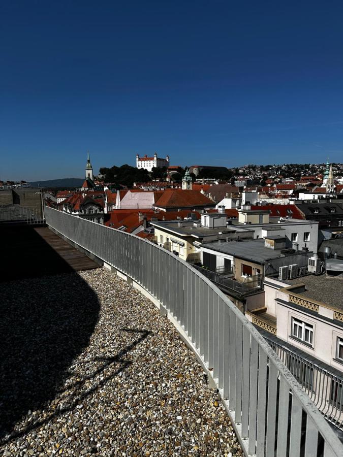 브라티슬라바 Luxury Penthouse At The Historical Centre With Free Parking 아파트 외부 사진