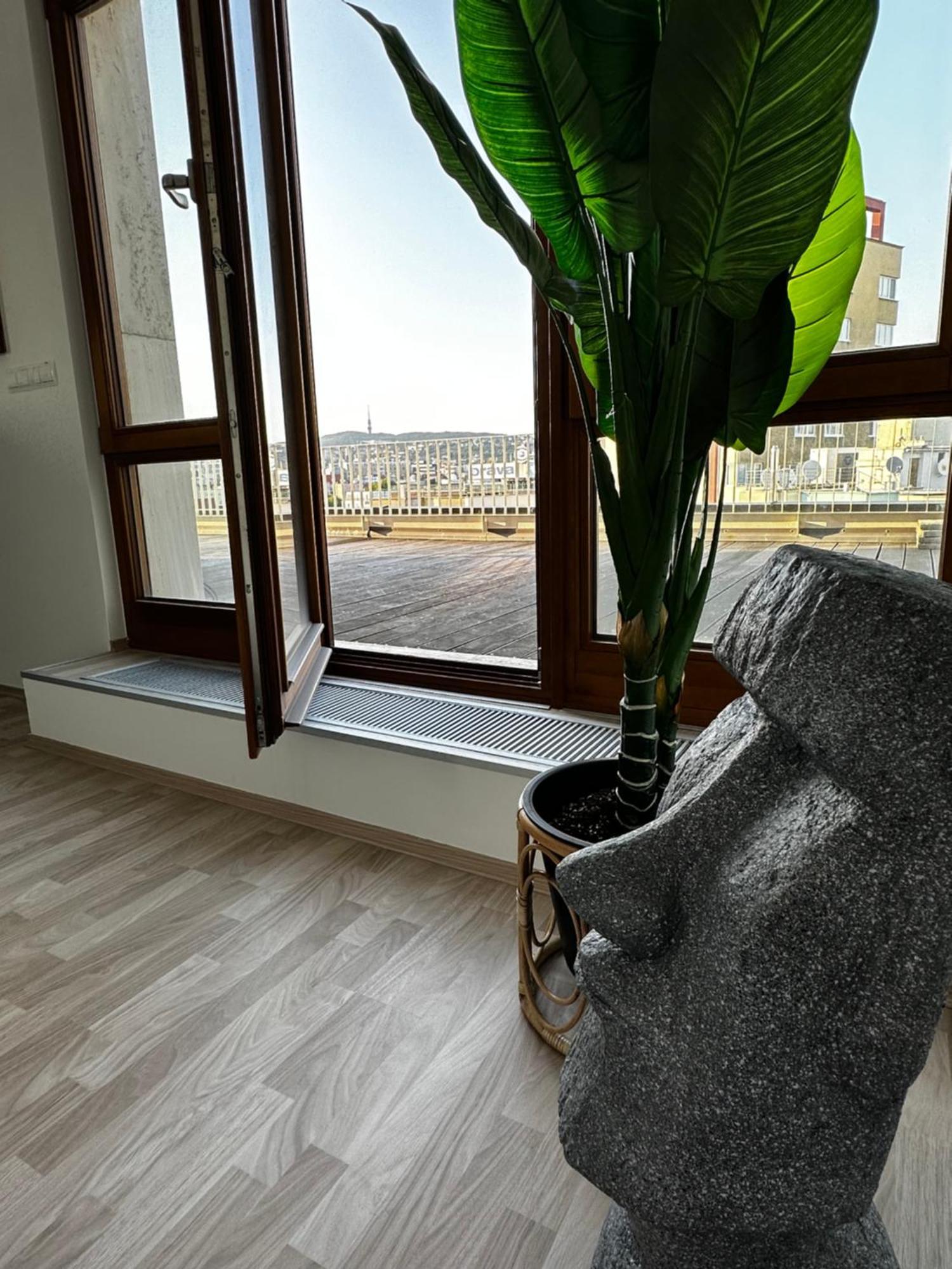 브라티슬라바 Luxury Penthouse At The Historical Centre With Free Parking 아파트 외부 사진